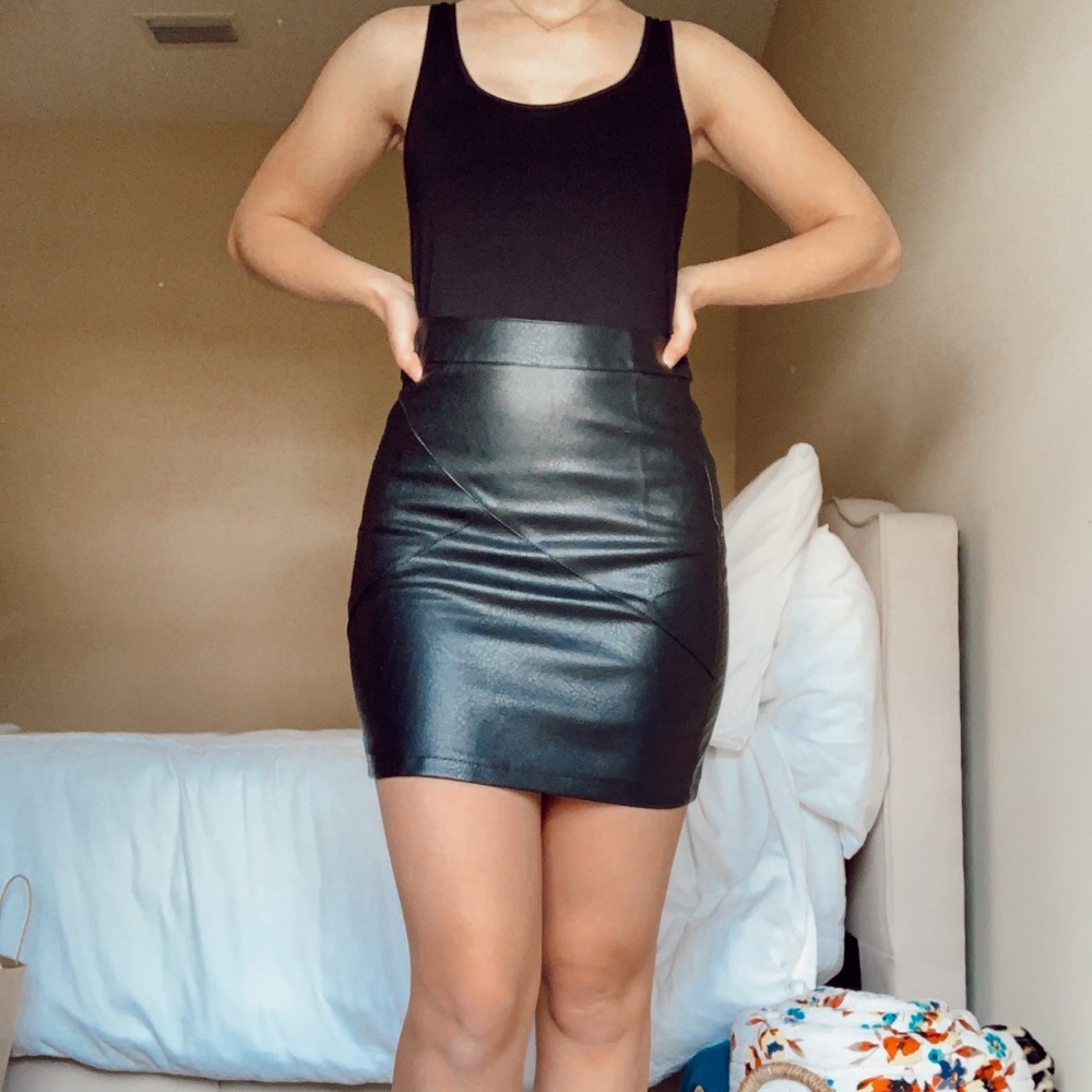 Black pleather mini skirt *BRAND NEW*
